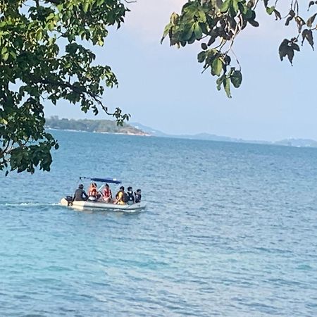 ลุงดำฮัทบีช Hotel Koh Samet Eksteriør billede