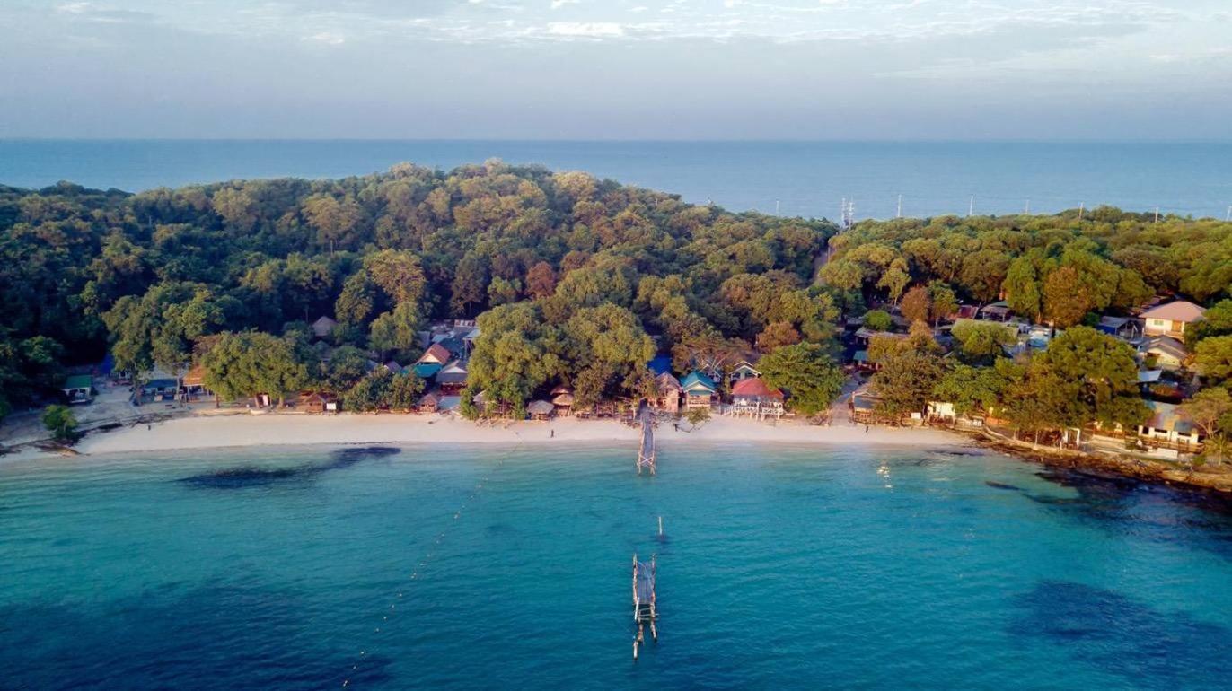 ลุงดำฮัทบีช Hotel Koh Samet Eksteriør billede
