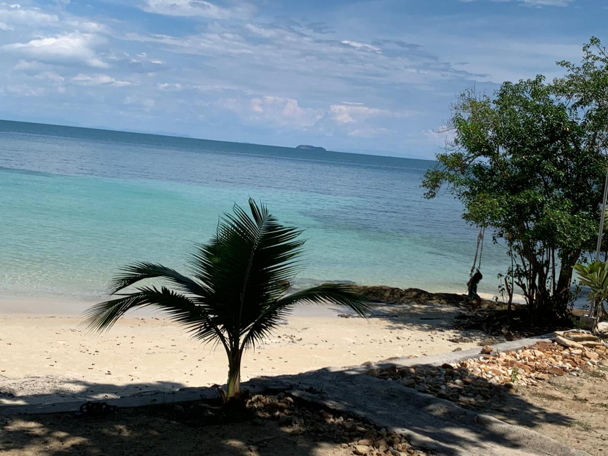 ลุงดำฮัทบีช Hotel Koh Samet Eksteriør billede