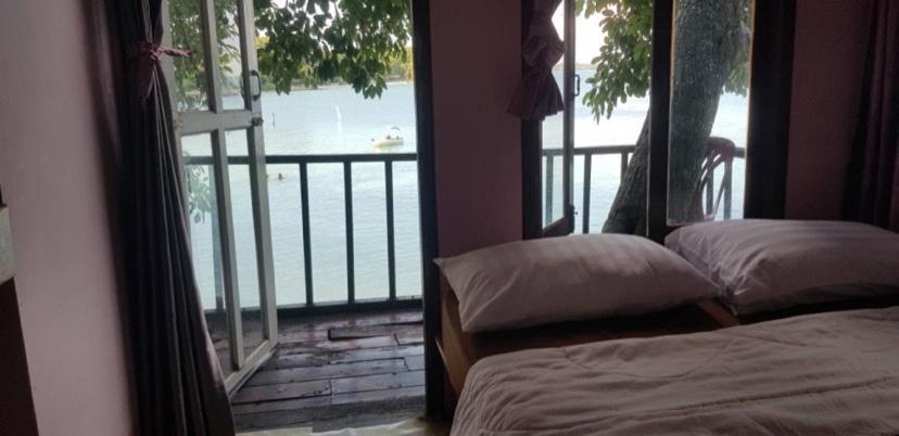 ลุงดำฮัทบีช Hotel Koh Samet Eksteriør billede