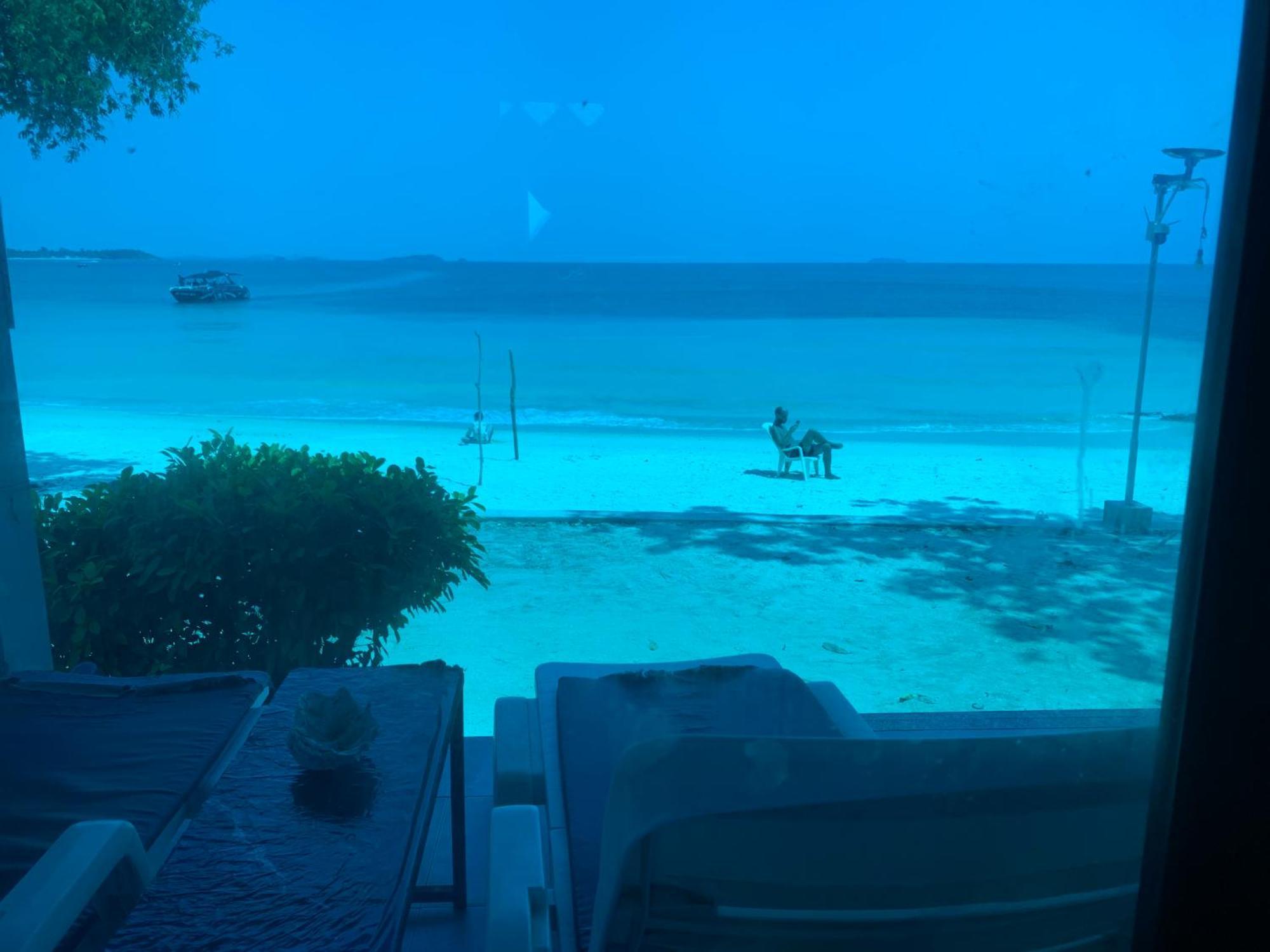 ลุงดำฮัทบีช Hotel Koh Samet Eksteriør billede